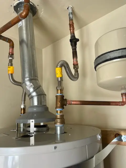 Water heater installation and plumbing repair in Thomas Wynne